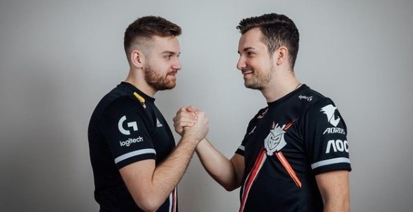 兄弟冠军凯莎以五杀强势回归， Hope ，天妃，金克丝失败， Top Esports 夺回一城