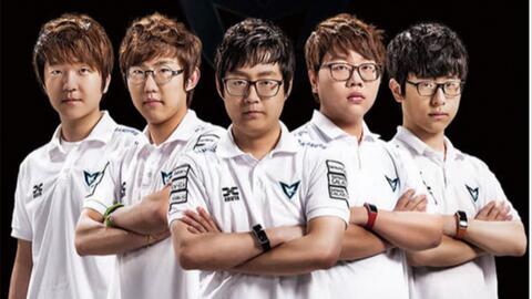 操作大师！ Peanut 的大棒一步一步击败了 Chovy Hanwha Life Esports ，赢得了LCK杯冠军