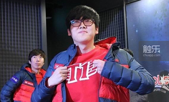 英雄联盟“克里斯关下门”的克里斯回归IG，马上就与超话粉丝互撕