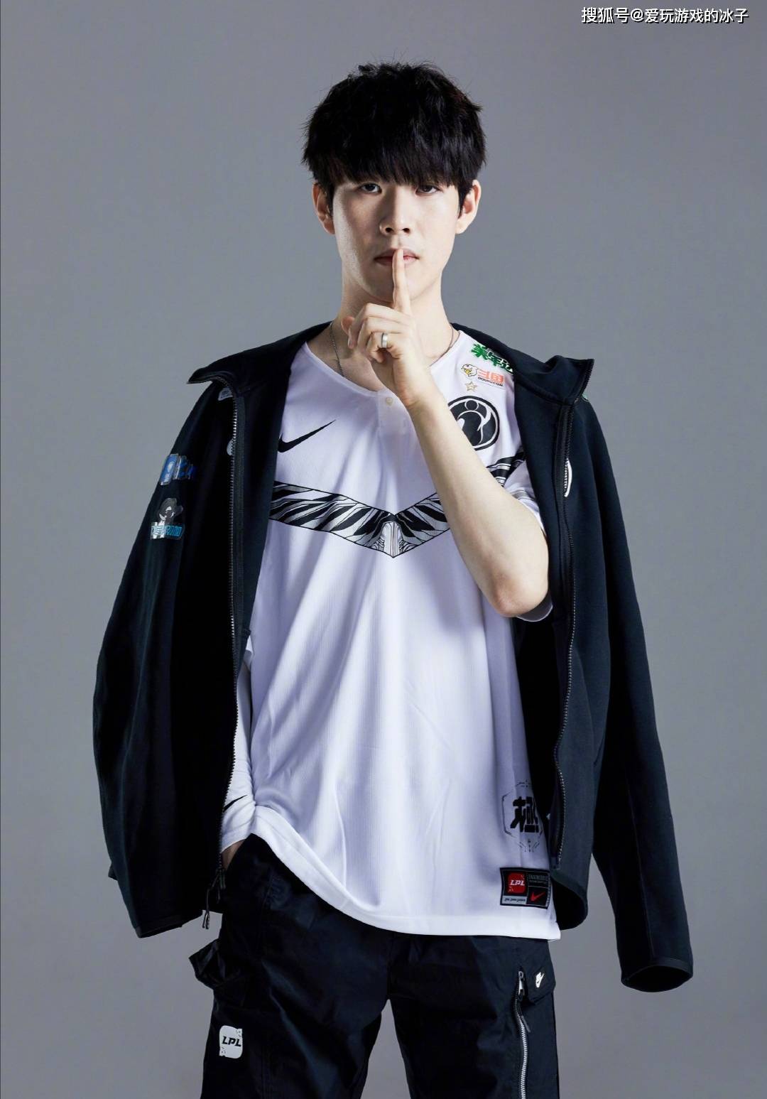 Top Esports 击败 G2 Esports 进入 2025 年全球总决赛半决赛