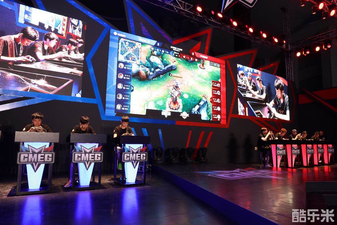 RNG教练：虽然进季后赛的机会不大 但大家没有放弃 这就是电竞精神