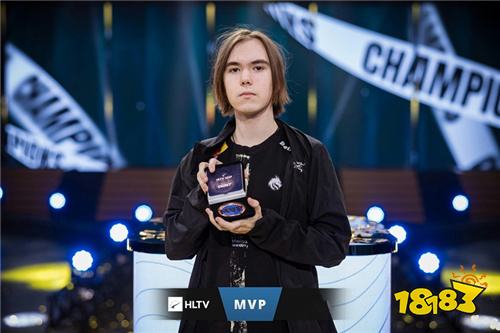 Mouz 以惊人的表现击败 Vitality ，晋级 IEM Cologne 2025 的总决赛