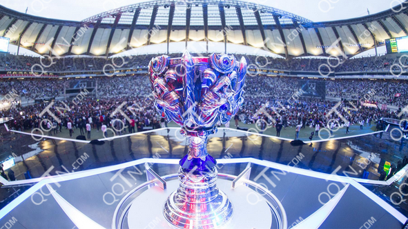 369经历：从汽修到给奶奶买房，LPL第一上单的“逆袭”人生